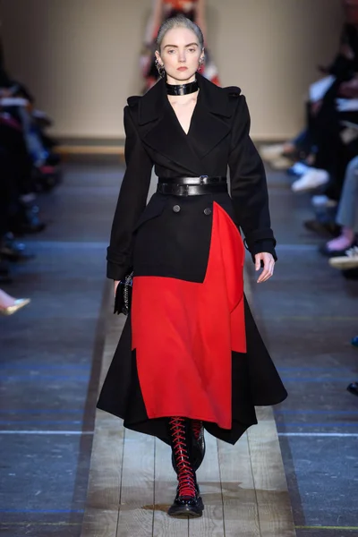 Look 8